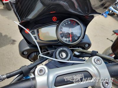 Zdjęcie 7 z 9 samochodu: 2016 TRIUMPH MOTORCYCLE SPEED TRIPLE R VIN:SMTN51PP3GJ753480 - miniatura