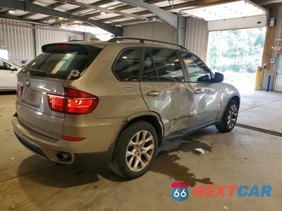 Trzecie zdjęcie samochodu z tyłu: 2012 BMW X5 XDRIVE35I VIN:5UXZV4C52CL743848 - miniatura