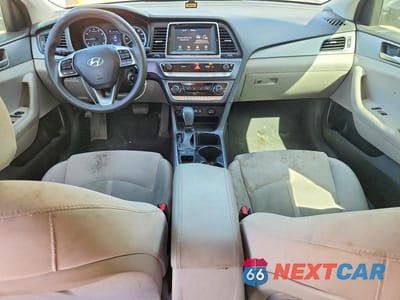 Zdjęcie 8 z 12 samochodu: 2018 HYUNDAI SONATA SE VIN:5NPE24AF3JH694746 - miniatura