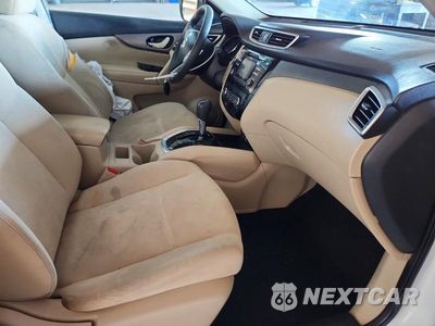 Zdjęcie 7 z 13 samochodu: 2016 NISSAN ROGUE SV VIN:KNMAT2MV6GP685135 - miniatura