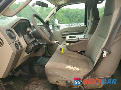 Zdjęcie 7 z 12 samochodu: 2010 FORD F350 SUPER DUTY VIN:1FDWW3G58AEA59549 - miniatura