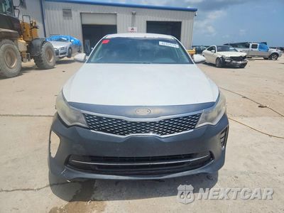 Piąte zdjęcie samochodu w środku: 2018 KIA OPTIMA S VIN:5XXGT4L3XJG185287 - miniatura