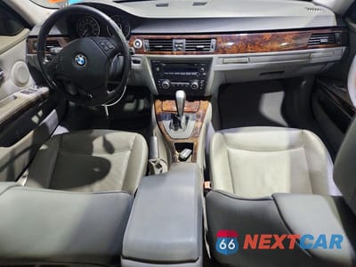 Zdjęcie 8 z 12 samochodu: 2007 BMW 328 XI VIN:WBAVC93577K035560 - miniatura