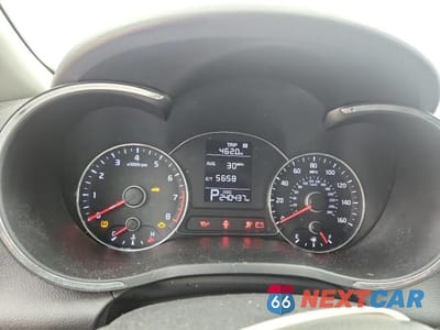 Zdjęcie 9 z 12 samochodu: 2016 KIA FORTE LX VIN:KNAFK4A63G5487767 - miniatura