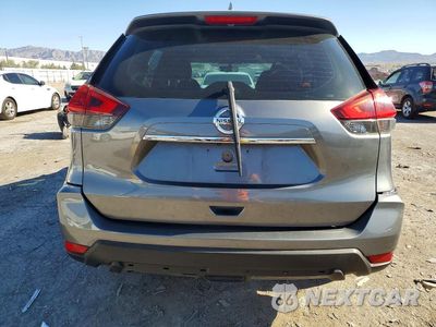 Zdjęcie 6 z 12 samochodu: 2018 NISSAN ROGUE S VIN:KNMAT2MT3JP549034 - miniatura