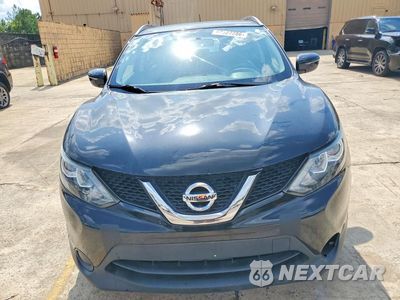 Piąte zdjęcie samochodu w środku: 2017 NISSAN ROGUE SPORT SV VIN:JN1BJ1CP5HW005324 - miniatura