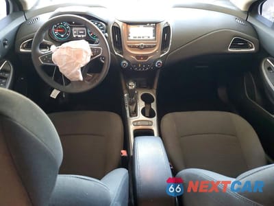 Zdjęcie 8 z 12 samochodu: 2017 CHEVROLET CRUZE LT VIN:3G1BE5SM0HS531851 - miniatura