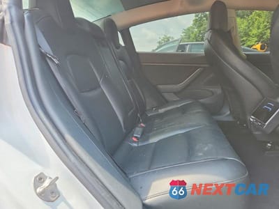 Zdjęcie 10 z 12 samochodu: 2019 TESLA MODEL 3 VIN:5YJ3E1EA9KF311713 - miniatura