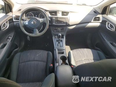 Zdjęcie 8 z 12 samochodu: 2019 NISSAN SENTRA SV VIN:3N1AB7AP2KY300086 - miniatura