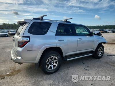 Trzecie zdjęcie samochodu z tyłu: 2018 TOYOTA 4RUNNER TRD OFF-ROAD VIN:JTEBU5JR5J5582118 - miniatura