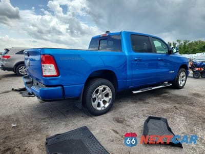 Trzecie zdjęcie samochodu z tyłu: 2022 RAM 1500 BIG HORN/LONE STAR VIN:1C6RREFT6NN197219 - miniatura