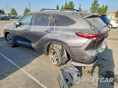 Drugie zdjęcie samochodu z przodu: 2021 TOYOTA HIGHLANDER XLE VIN:5TDHZRAH8MS514604 - miniatura