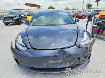 Piąte zdjęcie samochodu w środku: 2021 TESLA MODEL 3 VIN:5YJ3E1EB8MF836726 - miniatura