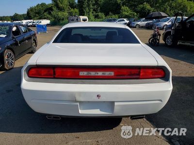 Zdjęcie 6 z 12 samochodu: 2014 DODGE CHALLENGER SXT VIN:2C3CDYAG4EH127109 - miniatura