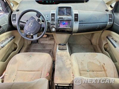 Zdjęcie 8 z 13 samochodu: 2004 TOYOTA PRIUS BASE VIN:JTDKB20U340069532 - miniatura