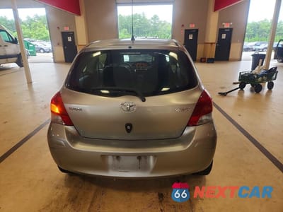 Zdjęcie 6 z 12 samochodu: 2010 TOYOTA YARIS BASE VIN:JTDJT4K38A5279213 - miniatura