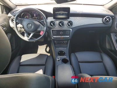 Zdjęcie 8 z 13 samochodu: 2019 MERCEDES-BENZ GLA 250 4MATIC VIN:WDCTG4GB9KU012127 - miniatura
