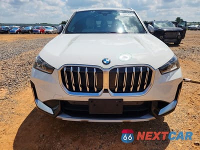 Piąte zdjęcie samochodu w środku: 2023 BMW X1 XDRIVE28I VIN:WBX73EF08P5W06754 - miniatura