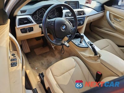 Zdjęcie 8 z 12 samochodu: 2014 BMW 320 I XDRIVE VIN:WBA3C3C50EPV90452 - miniatura