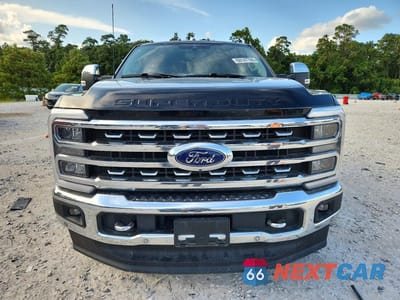 Piąte zdjęcie samochodu w środku: 2023 FORD F250 SUPER DUTY VIN:1FT8W2BT3PED35707 - miniatura