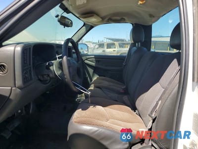 Zdjęcie 7 z 12 samochodu: 2005 GMC NEW SIERRA C1500 VIN:1GTEC14V15Z900403 - miniatura