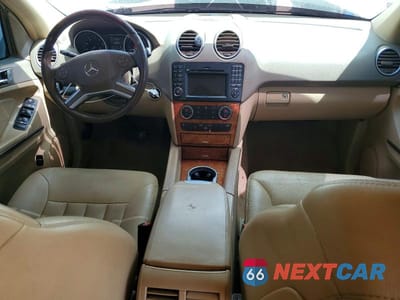 Zdjęcie 8 z 13 samochodu: 2009 MERCEDES-BENZ ML VIN:4JGBB25E09A471703 - miniatura