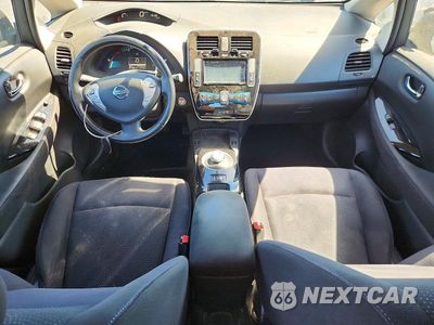 Zdjęcie 8 z 12 samochodu: 2017 NISSAN LEAF SV VIN:1N4BZ0CP9HC301891 - miniatura