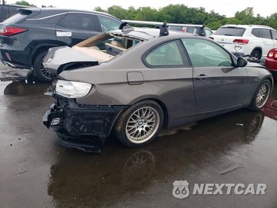 Trzecie zdjęcie samochodu z tyłu: 2010 BMW 328 XI SULEV VIN:WBAWV5C50AP098534 - miniatura