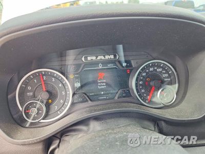 Zdjęcie 9 z 12 samochodu: 2025 RAM 1500 BIG HORN/LONE STAR VIN:1C6RRFFG2SN204641 - miniatura