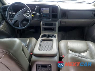 Zdjęcie 8 z 13 samochodu: 2004 CHEVROLET TAHOE K1500 VIN:1GNEK13Z94R289047 - miniatura