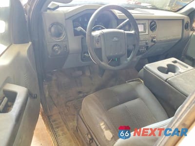 Zdjęcie 8 z 12 samochodu: 2015 FORD F250 SUPER DUTY BOX TRUCK VIN:1FDBF2B65FED21639 - miniatura