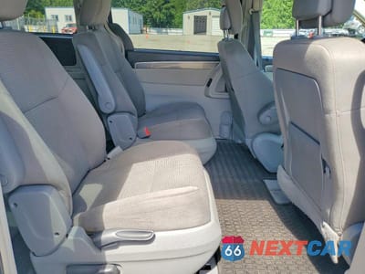 Zdjęcie 11 z 13 samochodu: 2011 VOLKSWAGEN ROUTAN S VIN:2V4RW4DG8BR714784 - miniatura
