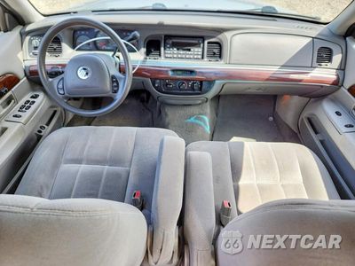 Zdjęcie 8 z 12 samochodu: 2003 MERCURY GRAND MARQUIS GS VIN:2MEFM74W33X649947 - miniatura