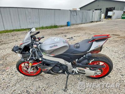Trzecie zdjęcie samochodu z tyłu: 2024 APRILIA RSV4 1100 VIN:ZD4KYUA08RS001135 - miniatura