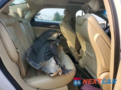 Zdjęcie 10 z 12 samochodu: 2013 LINCOLN MKZ VIN:3LN6L2JK1DR800983 - miniatura