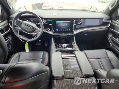 Zdjęcie 8 z 13 samochodu: 2022 JEEP WAGONEER SERIES II VIN:1C4SJVBT0NS180859 - miniatura