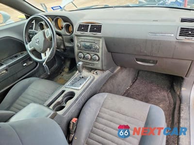 Zdjęcie 8 z 12 samochodu: 2013 DODGE CHALLENGER R/T VIN:2C3CDYBTXDH619489 - miniatura