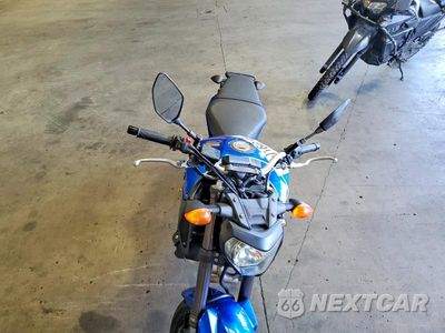 Piąte zdjęcie samochodu w środku: 2016 YAMAHA FZ09 VIN:JYARN33EXGA010410 - miniatura
