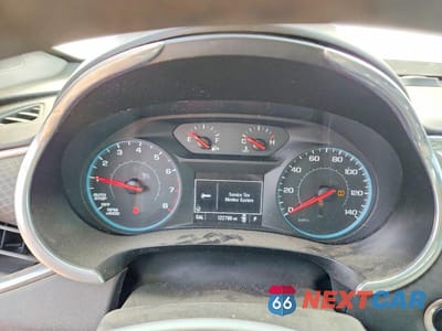 Zdjęcie 9 z 12 samochodu: 2018 CHEVROLET MALIBU LT VIN:1G1ZD5ST7JF172937 - miniatura