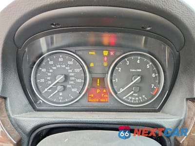 Zdjęcie 9 z 12 samochodu: 2011 BMW 328 XI VIN:WBAPK7C5XBA972756 - miniatura