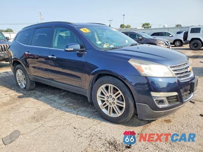 Czwarte zdjęcie samochodu z boku: 2015 CHEVROLET TRAVERSE LT VIN:1GNKRGKD8FJ105984 - miniatura