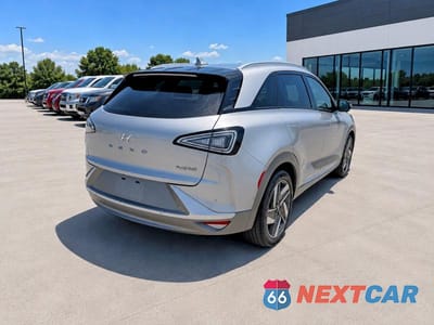 Trzecie zdjęcie samochodu z tyłu: 2023 HYUNDAI NEXO LIMITED VIN:KM8J84A62PU031790 - miniatura