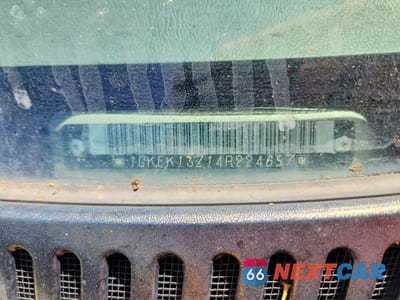 Zdjęcie 13 z 13 samochodu: 2004 GMC YUKON VIN:1GKEK13Z14R224657 - miniatura