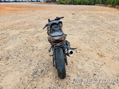 Czwarte zdjęcie samochodu z boku: 2023 YAMAHA YZFR3 A VIN:MH3RH18Y3PK010134 - miniatura
