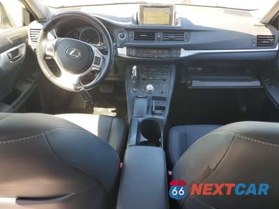 Zdjęcie 8 z 13 samochodu: 2012 LEXUS CT 200 VIN:JTHKD5BH8C2069801 - miniatura