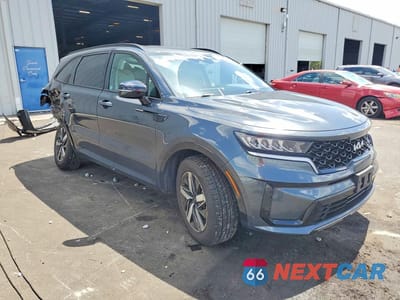 Czwarte zdjęcie samochodu z boku: 2023 KIA SORENTO S VIN:5XYRL4LC2PG203441 - miniatura