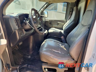 Zdjęcie 7 z 13 samochodu: 2004 CHEVROLET EXPRESS G3500 VIN:1GBHG31U541215573 - miniatura