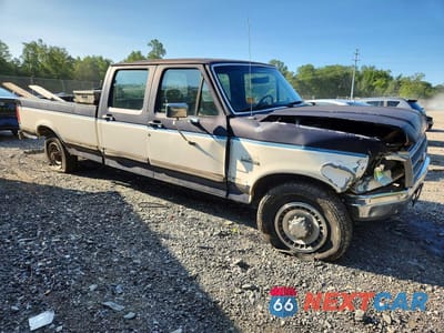 Czwarte zdjęcie samochodu z boku: 1990 FORD F350 VIN:2FTJW35H1LCA42628 - miniatura