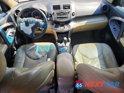 Zdjęcie 8 z 14 samochodu: 2010 TOYOTA RAV4 LIMITED VIN:JTMYF4DVXA5018296 - miniatura
