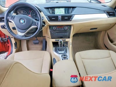 Zdjęcie 8 z 13 samochodu: 2014 BMW X1 XDRIVE28I VIN:WBAVL1C57EVY19881 - miniatura
